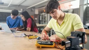 O QUE É ENSINO MÉDIO PROFISSIONALIZANTE? SAIBA TUDO AGORA