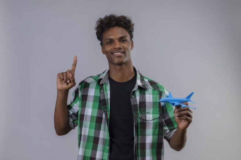 Guia: faculdade de Engenharia Aeronáutica